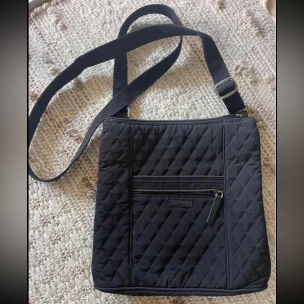 Vera Bradley Crossbody Messenger top zip purse  adjustable strap - black
